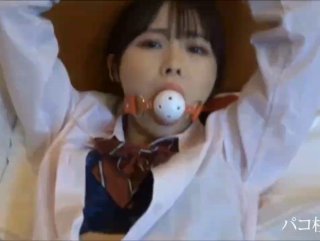美女和马儿,人与动物,看完我控制不住自己的情绪_好看视频